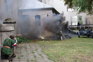 Inscenizacja historyczna i koncert patriotyczny podsumowały wieluńskie uroczystości związane z 80. rocznicą wybuchu Powstania Warszawskiego